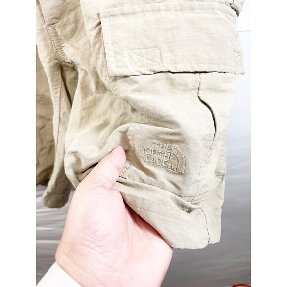 The North Face Khaki Men’s Nylon Shorts Size S - Picture 2 of 7